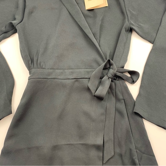 NWT !! Frank and Oak the long sleeves wrap dress in black size XS - Picture 2 of 10